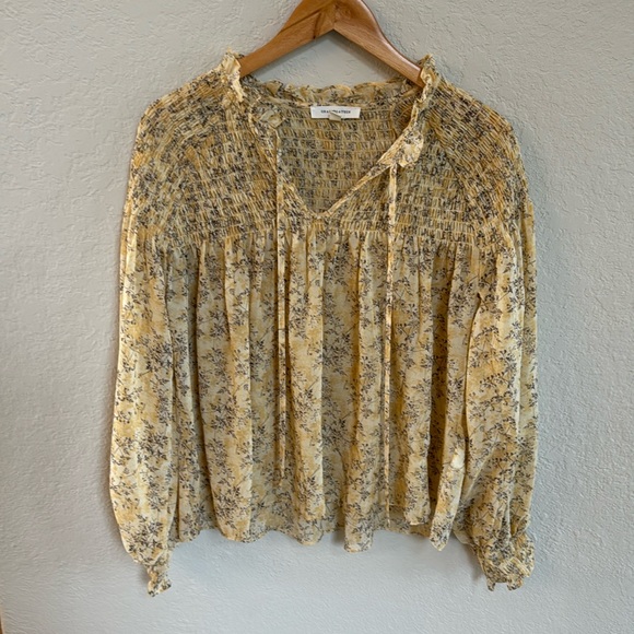 Flowy Pale Yellow Floral Blouse with smocking - Picture 5 of 10